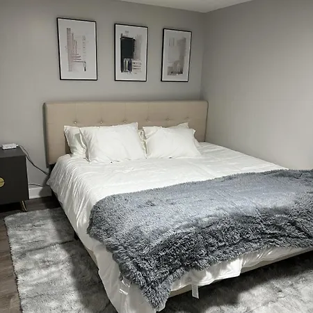 Modern 3 Bedroom Close To Downtown Chicago Exterior photo