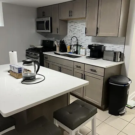 Modern 3 Bedroom Close To Downtown Chicago Exterior photo